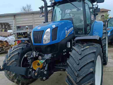 Trattore NEW HOLLAND mod. T6.175